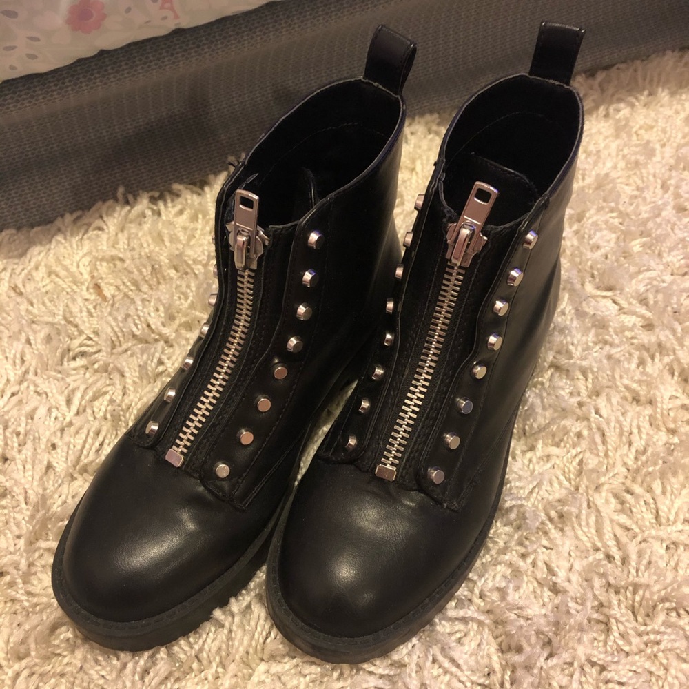 h&m black combat boots with silver studs